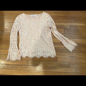 Women’s lace long sleeve top